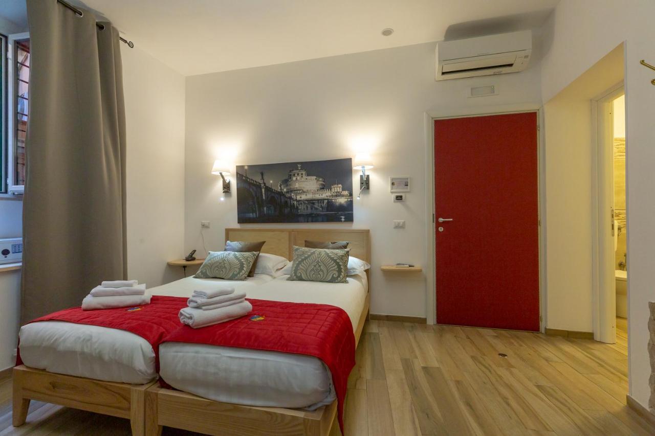 Flatinrome Trastevere Deluxe Rooms - Green Patio Exterior photo